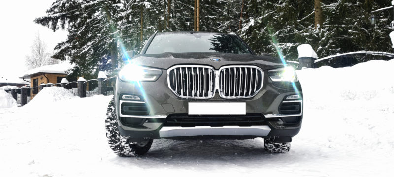 Аренда автомобиля БМВ X5 G05 в Москве.