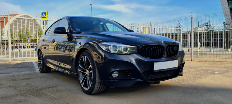 Аренда автомобиля БМВ 320D Gran Turismo в Москве.